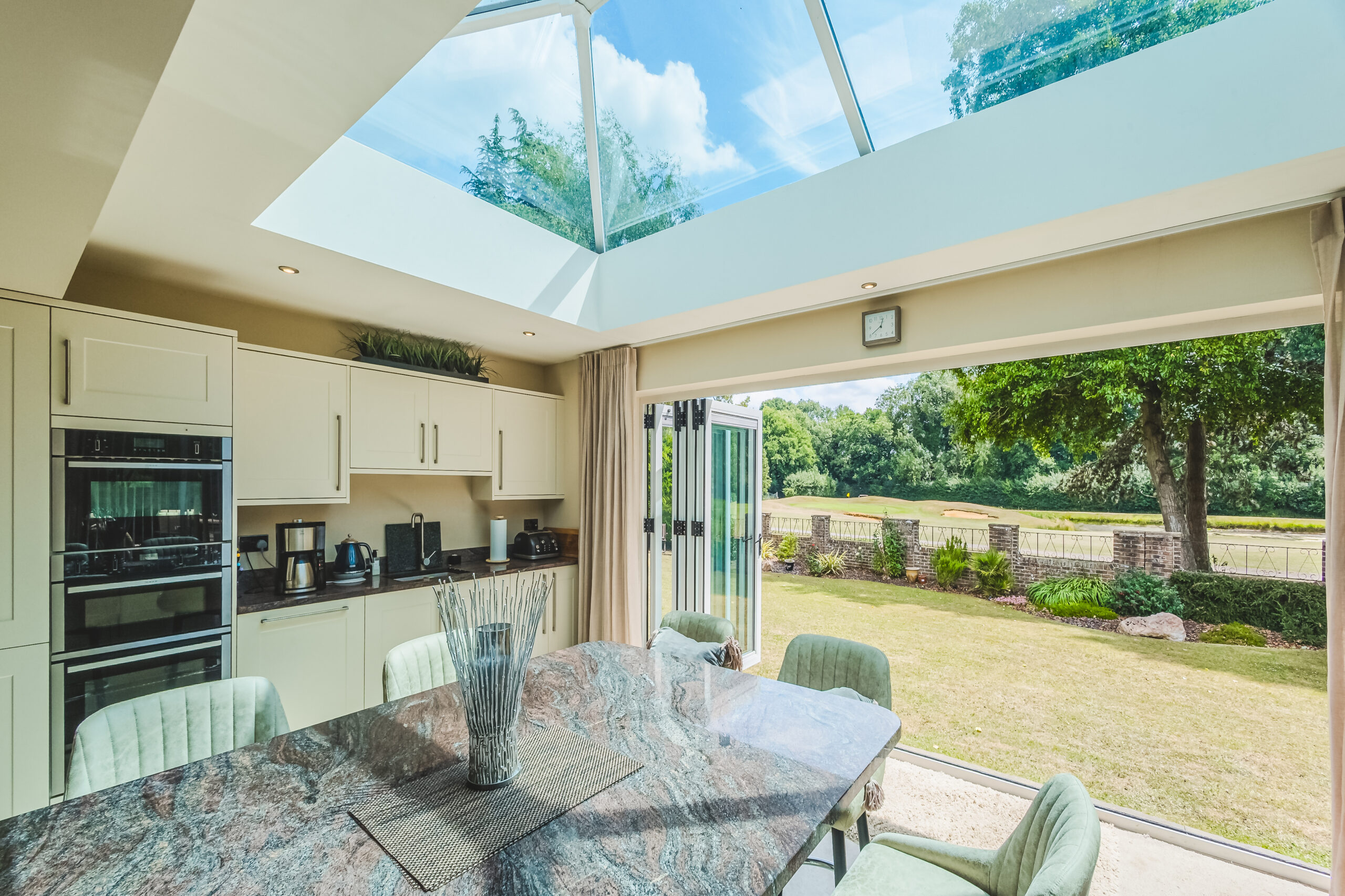 How to Find the Best Buyer for Your Swindon Home